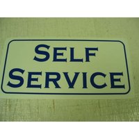 Self Service Metallschild Tankstelle Zapfsäule von SuperSigns2