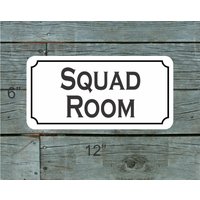 Squad Room Blechschild Für Polizeistation House Squad Room Blechschild Für Polizeistation House von SuperSigns2