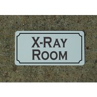 x-Ray Room Metallschild Arztpraxis Zahnarzt Dringlichkeit Notaufnahme von SuperSigns2