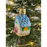 Inge-Glas Miniatur Blaues Dach Haus Glas Ornament von SuriEliseAndCo