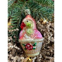 Inge-Glas Vintage Pink Papagei Im Korb Ornament von SuriEliseAndCo