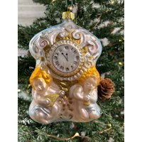 Whitehurst Vintage Polish Glas Engel Auf Uhr Form Ornament von SuriEliseAndCo