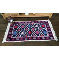 Boho Rechteck Teppich Doppelseitig Bunte Baumwolle 100x55 cm, + 5 cm Mit Quasten, Made On Handloom. Wohndekor. Tischläufer, Wohnzimmer Boho Rechteck Teppich Doppelseitig Bunte Baumwolle 100x55 cm, + 5 cm Mit Quasten, Made On Handloom. Wohndekor. Tischläufer, Wohnzimmer von SusanGiftsshop