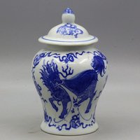 Blau-Weißes Porzellan Handbemalte Deckeldose Vorratsdose Keramiktopf Haushaltsornamente von Susiepingg