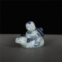 Kollektion Handbemalt Blau Weiß Porzellan Kinder Reiten Rinder Tropfen Geschenke Ornamente von Susiepingg