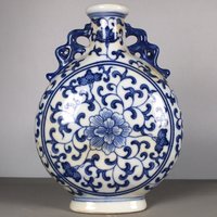 Porzellan Vase Blau-Weiß Reine Handbemalte Keramik Blumenvase Mit Lotusmuster von Susiepingg