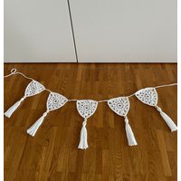 Häkelgirlande, Girlande, Boho-Girlande Mit Quasten Häkelgirlande, Girlande, Boho-Girlande Mit Quasten von SuslSew