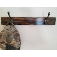 Rustikale Land Bauernhaus Wandgarderobe Und Haken von SuttonAuthentic