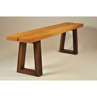 Trapez Moderne Holzbank von SuttonProjekt