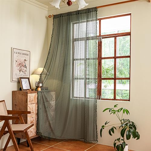 Sutuo Home Boho-Vorhänge ca. 213 cm lang für Schlafzimmer, Wohnzimmer, Häkelspitze, transparent, geometrisch, handgefertigte Quasten, Vintage-Landhaus, 1 Vorhang ca.150 x 213 cm (B x L), Olivgrün von Sutuo Home