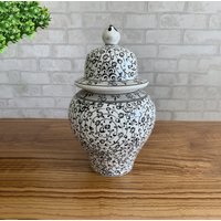 Dekorative Wohnaccessoires, Handgemachte Einzigartige Keramik Vase, Geschenk Für Sie von SvonyHome