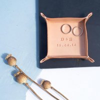 Personalisiertes Leder Aufgeräumtes Tablett von SwagAndTassel