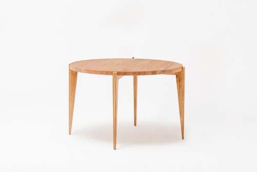 FORBON Tisch - Zeitloses Design in massiver Eiche von Swallow`s Tail