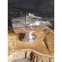 Verzilverde Suikerpot Met Schep in Vorm Kolenkit Verzilverde Suikerpot Met Schep in Vorm Kolenkit von SwansboroughVintage