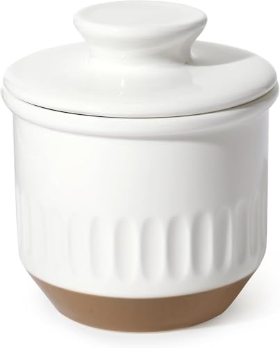 Sweese Elegante geprägte Butterdose mit Aussparung - Buttertopf für Theke mit Wasserlinie für streichbare Butter - Französischer Butterbehälter mit Deckel - Nie wieder harte Butter - Weiß von Sweese