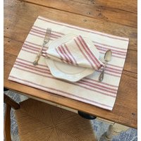 Burgund Beige Bauernhaus Tischset | Getreidesack Stoff Weinrot 12 Gestreift von SweetAnnieAcres