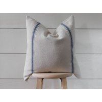 Getreidesack & Inlettkissenbezug | Landhaus Kissenbezug Blau 3-Streifen Ticking Zurück Beige Stoff Reißverschluss Getreidesack & Inlettkissenbezug | Landhaus Kissenbezug Blau 3-Streifen Ticking Zurück Beige Stoff Reißverschluss von SweetAnnieAcres