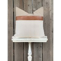 1 Modernes Gestreiftes Bauernhaus Kissenbezug Kunstleder Akzent | Gewebte Streifen Creme Back Reißverschluss Wähle Deine Farbe 1 Modernes Gestreiftes Bauernhaus Kissenbezug Kunstleder Akzent | Gewebte Streifen Creme Back Reißverschluss Wähle Deine Farbe von SweetAnnieAcres