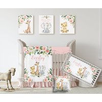Baby Mädchen Safari Krippe Bettwäsche Set -Personalisierte Decke Mit Elefant -Blumen Kissen -Safari Kinderzimmer Baby Mädchen Safari Krippe Bettwäsche Set -Personalisierte Decke Mit Elefant -Blumen Kissen -Safari Kinderzimmer von SweetBabyDays