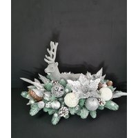 Adventskranz Mit Ein Hirsch, Tischdekoration Adventskranz, Wintergesteck, Gesteck, Weihnachtsgesteck Adventskranz Mit Ein Hirsch, Tischdekoration Adventskranz, Wintergesteck, Gesteck, Weihnachtsgesteck von SweetDesignValentina