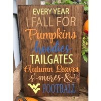 Herbst Kürbisse & Wv Football Holzschild - Dekor von SweetLoveBlooms