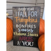 Herbst Schild Aus Holz Kürbisse, Lagerfeuer, S'mores Herbst Schild Aus Holz Kürbisse, Lagerfeuer, S'mores von SweetLoveBlooms