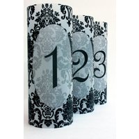 Damast Hochzeit Tischnummern, Set Mit 10 Leuchtenden Mittelstücken Damast Hochzeit Tischnummern, Set Mit 10 Leuchtenden Mittelstücken von SweetSights