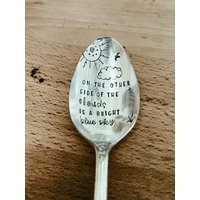 Auf Der Anderen Seite Der Wolken Ist Ein Strahlend Blauer Himmel - Tischlöffel Gestempelter Silberlöffel Inspirierendes Geschenk Gestempeltes Silber von SweetThymeDesign