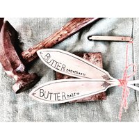 Butter Spreader Gestempelt, Butter-Messer-Satz, Gestempelt Buttermesser, Halb Butter, Zusammen, Gestempelte Silber, Flatware Hochzeitsgeschenk Butter Spreader Gestempelt, Butter-Messer-Satz, Gestempelt Buttermesser, Halb Butter, Zusammen, Gestempelte Silber, Flatware Hochzeitsgeschenk von SweetThymeDesign