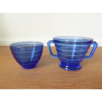 Hazel Atlas Moderntone Kobaltblaue Puddingtasse Und Zuckerdose Im Set von Sweetpotatojack