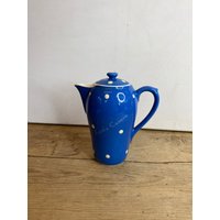 Vintage Blue Polka Dot Sandygate Töpferei Heißes Wasser/Kaffeekanne "Kents Cavern" in Gutem Zustand von SwiftMillVintage