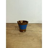 Vintage Bronze Kupfer Lüster Kleine Becher/Vase Mit Blauem Band Chip Zum Rand Sonst Guter Zustand von SwiftMillVintage