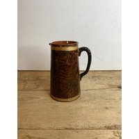 Vintage H J Woods Oak Ware Design Tall Milk Krug Braun Bark Effekt Mit Gold Details in Gutem Zustand von SwiftMillVintage