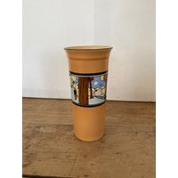 Vintage Handbemalt Tams Ware Krone Keramik Hohe Vase Art Deco Orange Und Weiß Mit Landschaft Grenze Guten Zustand von SwiftMillVintage