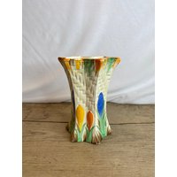 Vintage Handbemalte L & Söhne Hanley | Lancaster Und Söhne Art Deco Stil Bunte Florale Sternförmige Vase Guter Zustand von SwiftMillVintage