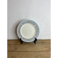 Vintage J&g Meakin Athena Weiß Und Blau Muster 9 Zoll Kleiner Speiseteller in Gutem Zustand von SwiftMillVintage
