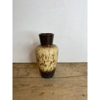 Vintage Mid Century Braun Und Creme Schöne Lava Westdeutsche Vase 8, 5 Zoll Hoch Sehr Auffällig in Gutem Zustand von SwiftMillVintage