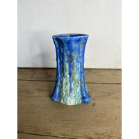 Vintage Unnamed Art Deco Melierte Blaue, Grüne Und Braune Gedrehte Große Vase in Gutem Zustand von SwiftMillVintage