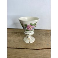 Vintage Unnamed Pottery Cream Goblet/Hohe Vase Mit Handbemalten Leuchtenden Floralen Design. in Gutem Zustand von SwiftMillVintage