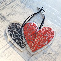 Swirlybugz Swirly Herz Ornament, Rot, Silber, Klar, Doppelseitig von SwirlyBugz