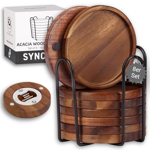 Synctos Holzuntersetzer Rund - 8 Stück - Getränkeuntersetzer aus Natürliches Akazienholz mit Metallhalter & Flaschenöffner Magnet - Perfekte Untersetzer für Gläser & Tassen - Holzteller Rund Design von Synctos