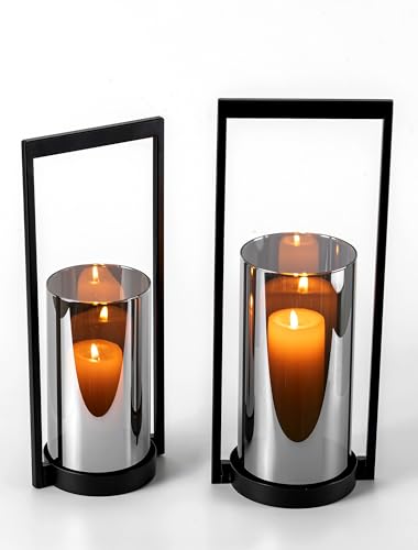 Sziqiqi Windlicht Kerzenständer Schwarz mit Rauchglas: Kerzenhalter Metall mit Windlicht Grau Glas fur Outdoor Deko - Modern Kerzenständer Stumpenkerzen für Wohnzimmer Draußen Fensterbank Sziqiqi Windlicht Kerzenständer Schwarz mit Rauchglas: Kerzenhalter Metall mit Windlicht Grau Glas fur Outdoor Deko - Modern Kerzenständer Stumpenkerzen für Wohnzimmer Draußen Fensterbank von Sziqiqi