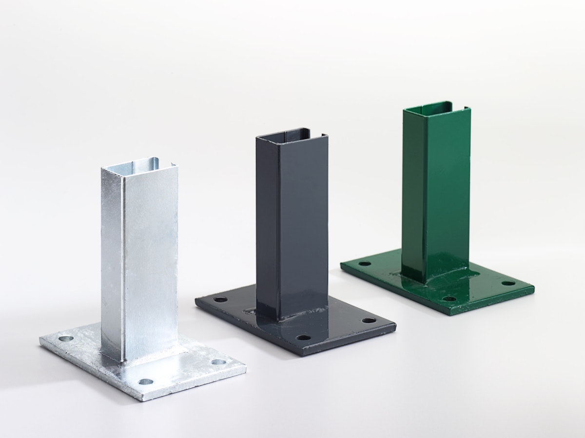 Fußplatte mit Rohrstutzen verzinkt ca. 15x8 cm von T&J