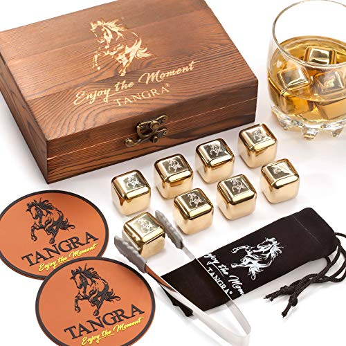 Whiskey Edelstahl Steine Geschenk-Set mit 8 goldenen Eiswürfeln Wiederverwendbare Kühlsteine in Holzbox Coole Geschenkideen für Männer Väter Trauzeugen Ehemann Hochzeit Vatertag von TANGRA