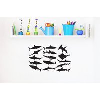 Haie Wand-Aufkleber. Schwarze Vinyl-Aufkleber. Hai-Vinyl-Aufkleber. Kinderzimmer Dekor. Haie-Party-Dekor. 15 Verschiedene Abziehbilder von TANGRAMartworks