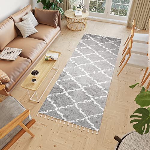 TAPISO Boho Teppich Läufer Kurzflor Shaggy Grau Creme Marokko Muster Fransen Schlafzimmer Wohnzimmer Design Modern 100 x 200 cm von TAPISO