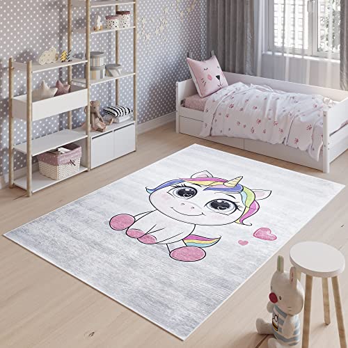 TAPISO Emma Teppich Waschbar bei 30 Grad Grau Einhorn Regenbogen bedruckter Kinderteppich Antirutsch Kinderzimmer Jugendzimmer Modern ÖKO-TEX 80 x 150 cm TAPISO Emma Teppich Waschbar bei 30 Grad Grau Einhorn Regenbogen bedruckter Kinderteppich Antirutsch Kinderzimmer Jugendzimmer Modern ÖKO-TEX 80 x 150 cm von TAPISO