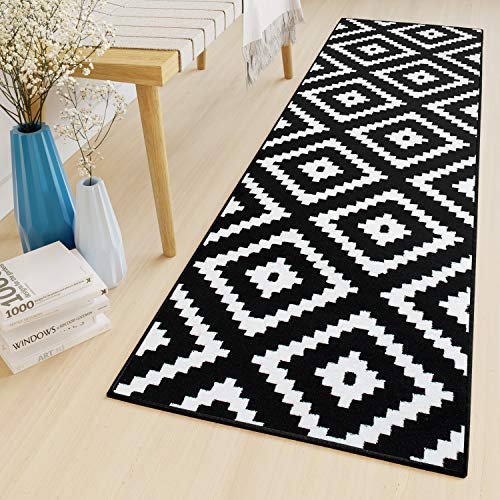 TAPISO Luxury Teppich Läufer Meterware Flur Küche Korridor Kurzflor Brücke Schwarz Weiß Karo Modern Marokkanisch Geometrisch ÖKOTEX 120 x 200 cm von TAPISO