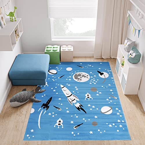 TAPISO Pinky Teppich Kurzflor Blau Grau Weiß Modern Raketen Planeten Weltall Design Kinderzimmer Kinderteppich ÖKOTEX 80 x 150 cm von TAPISO