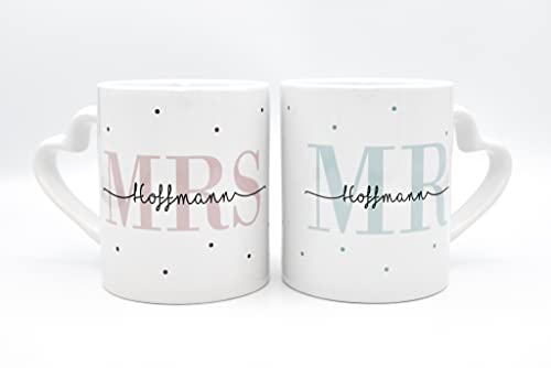 2er Set Tasse Set Mr und and Mrs | Hochzeitstag | Jahrestag | Ehe | Paar | Verlobung | Hochzeit | Geschenk | personalisiert | Mrs + Mrs | Mr + Mr (MR & MRS - Weiß Herzhenkel) von TASSENPALAST